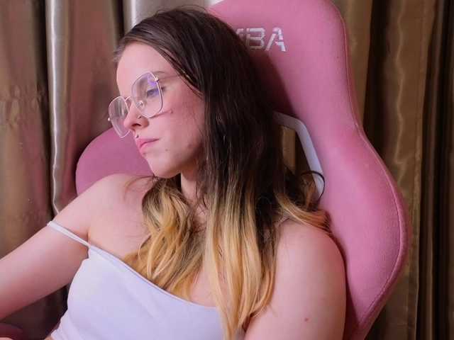 HannaCristal live cam on BongaCams