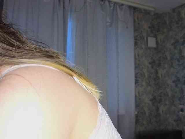 HannaCristal webcam