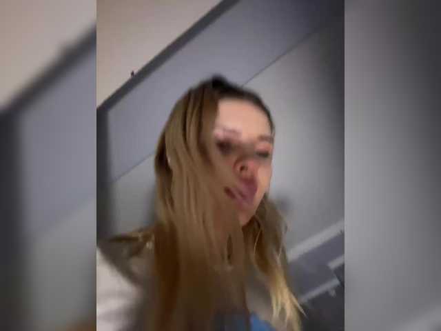 -Melani-