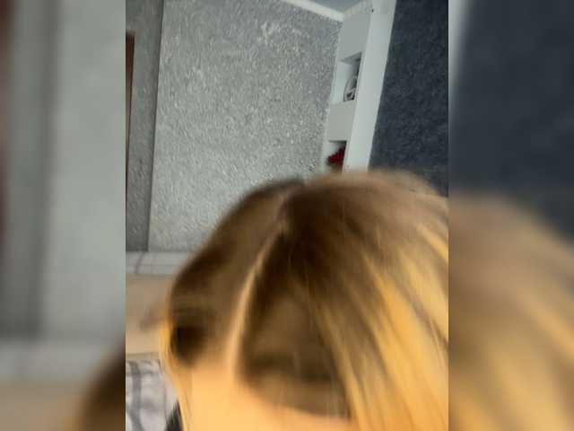 Melaniamyr live cam on BongaCams