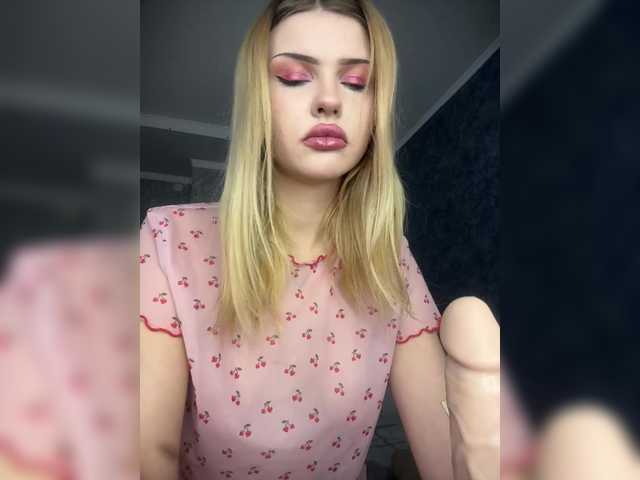 Melaniamyr live cam