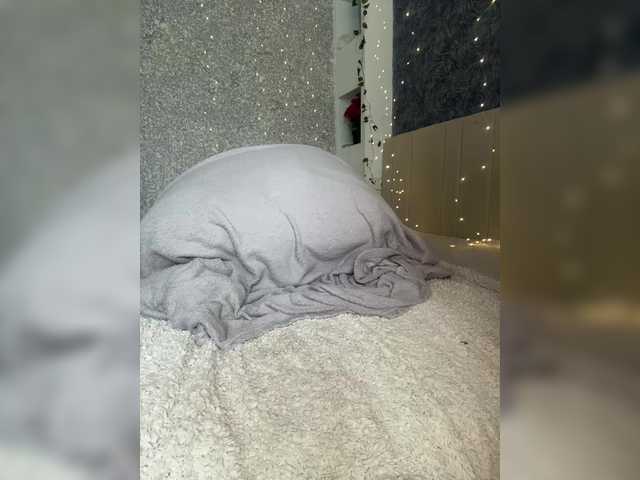 Melaniamyr live cam