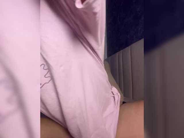 Melaniamyr live cam on BongaCams