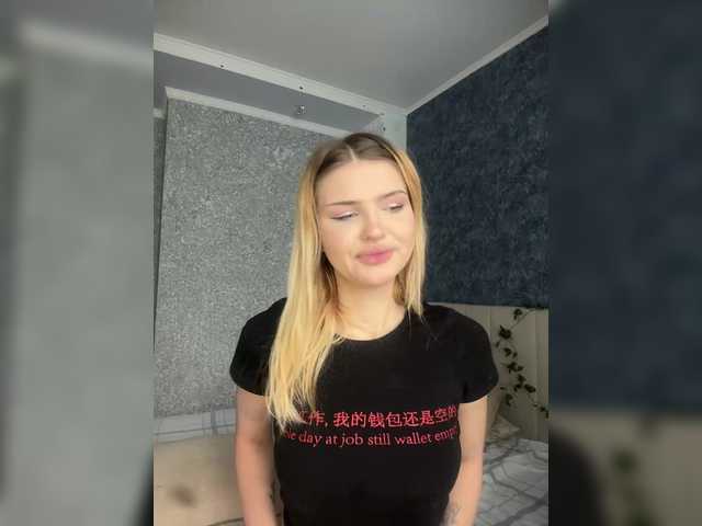 Melaniamyr live cam on BongaCams