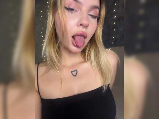 Live трансляция -Melani- - slutnetki.online