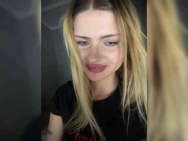 -Melani- webcam