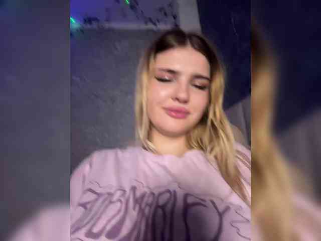 -Melani- webcam