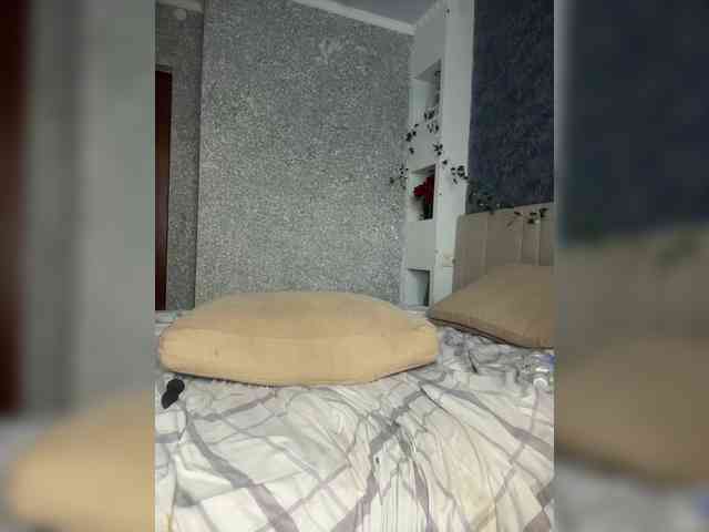 -Melani- webcam
