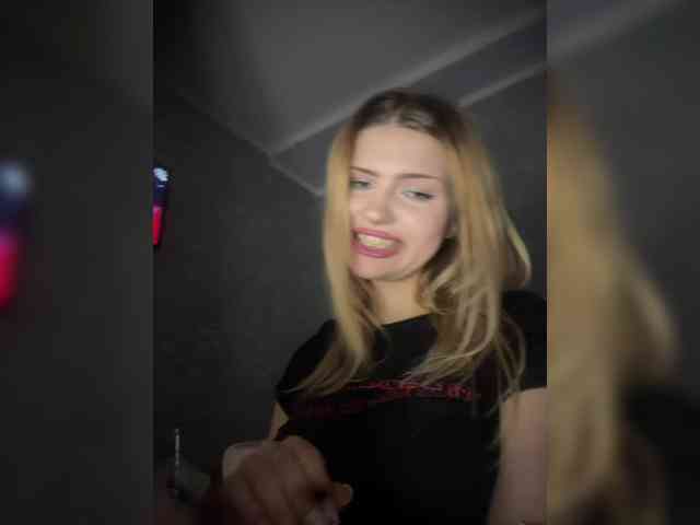 -Melani- webcam