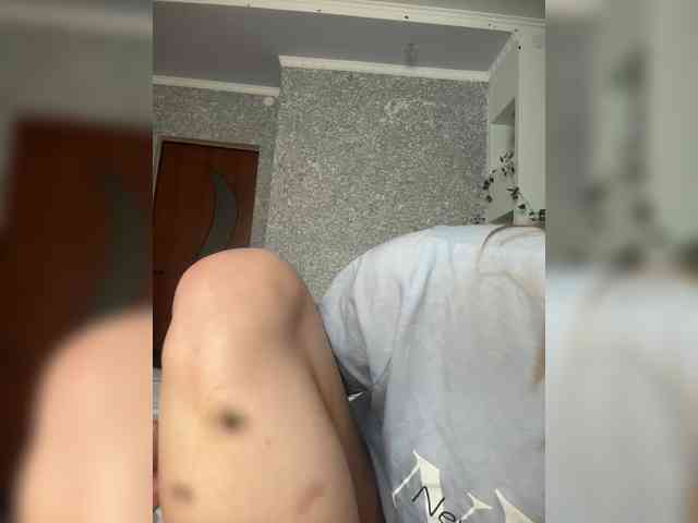 -Melani- webcam