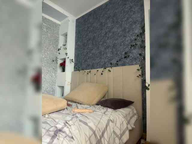 -Melani- webcam
