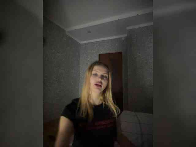 -Melani- webcam