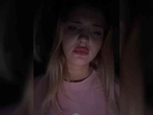 -Melani- webcam
