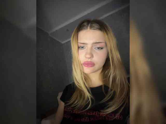 -Melani- webcam