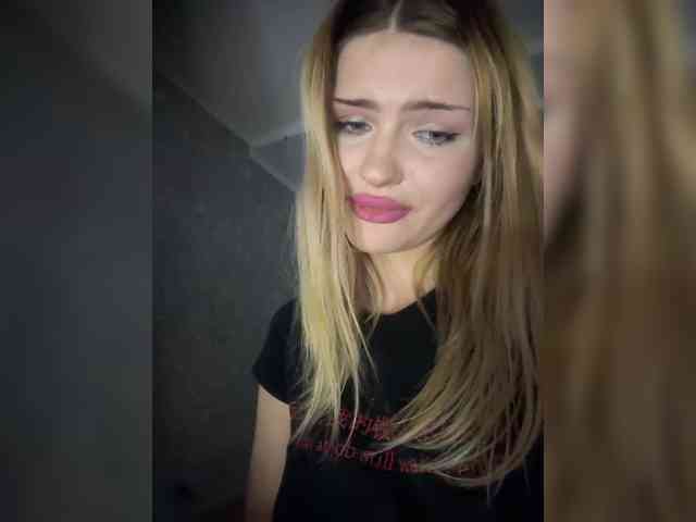 -Melani- webcam