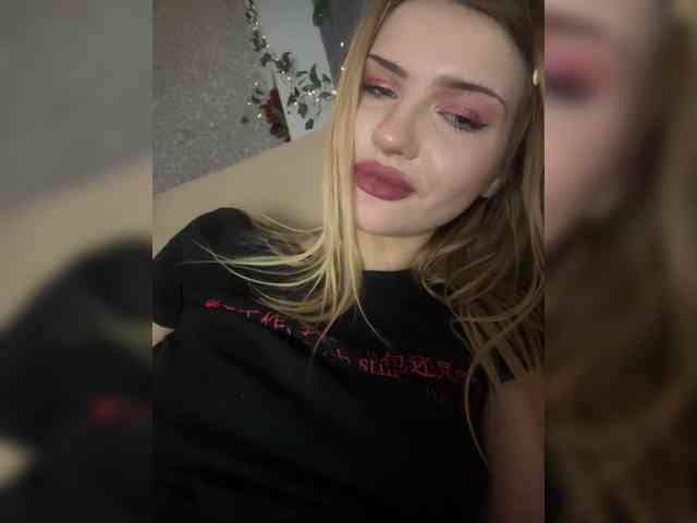 -Melani- webcam