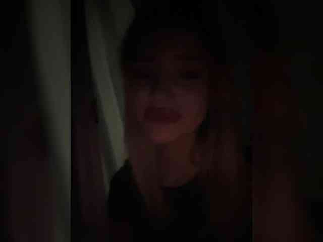 -Melani- webcam
