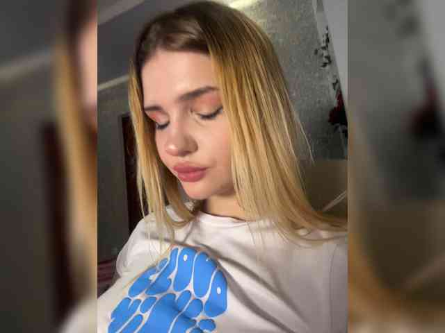 -Melani- webcam
