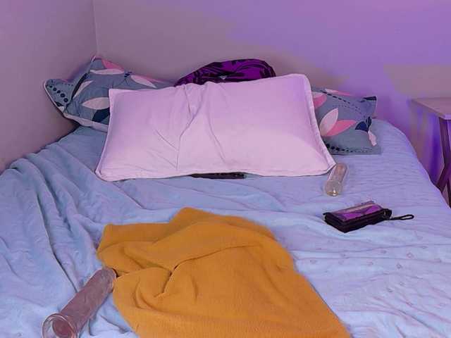 drooling4daddy's BongaCams show and profile