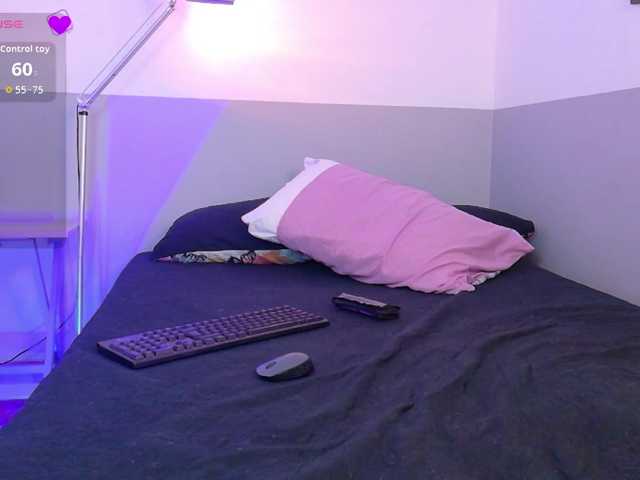 drooling4daddy live cam on BongaCams