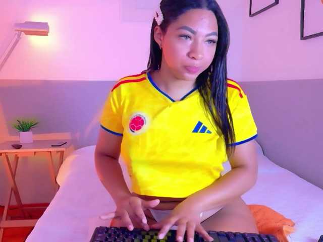 drooling4daddy live cam on BongaCams