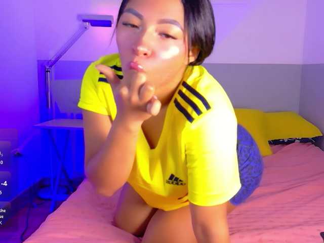 drooling4daddy live cam on BongaCams