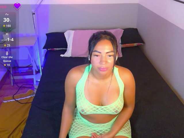 drooling4daddy live cam on BongaCams