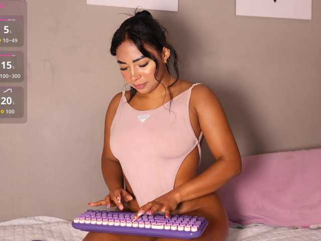 drooling4daddy live cam on BongaCams