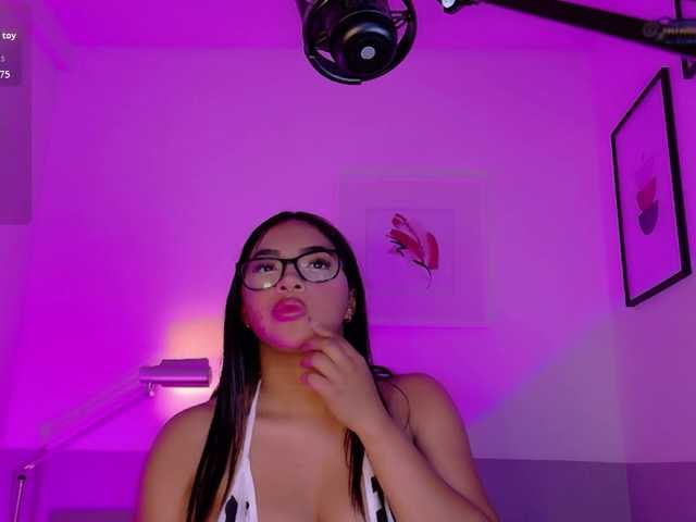 drooling4daddy live cam on BongaCams