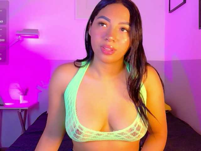 drooling4daddy live cam on BongaCams