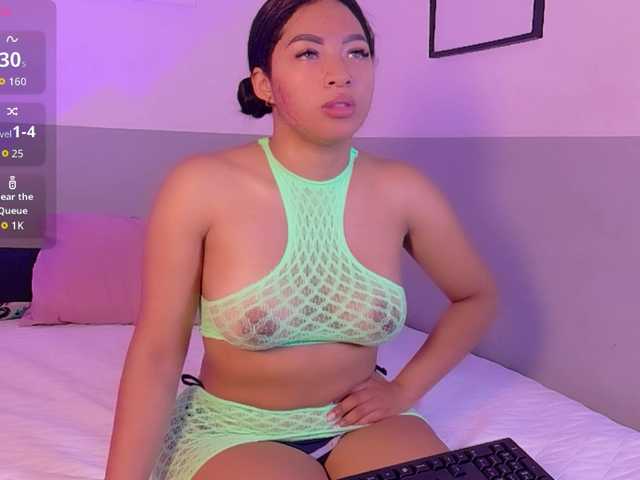 drooling4daddy live cam on BongaCams