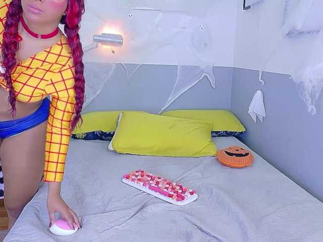 drooling4daddy live cam on BongaCams