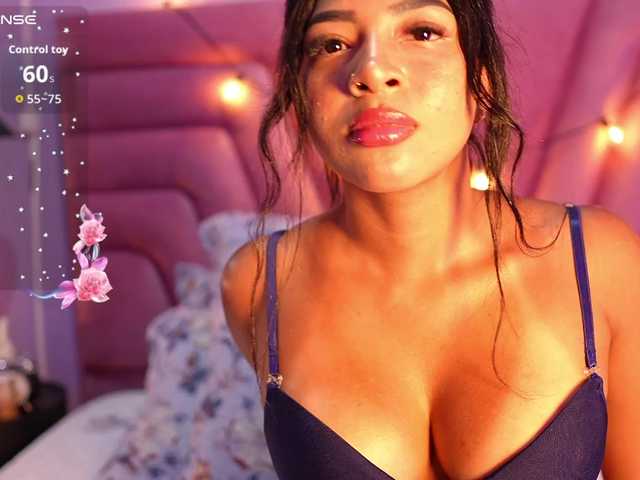 drooling4daddy live cam on BongaCams