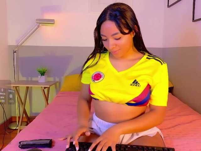 drooling4daddy live cam on BongaCams