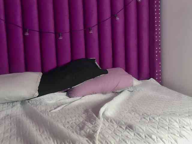 Live stream of drooling4daddy