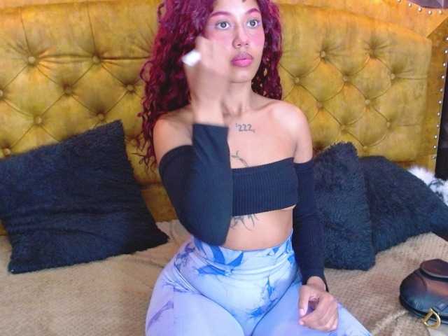 SachaBratz live cam on BongaCams