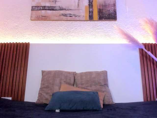 Lana-Starlett live cam on BongaCams
