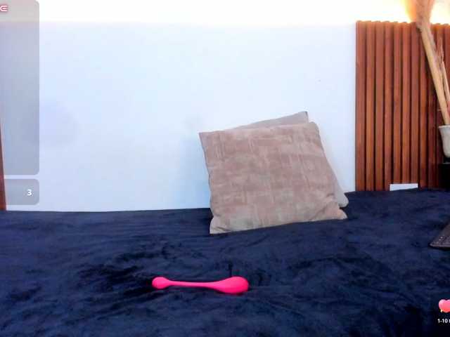 Lana-Starlett live cam on BongaCams