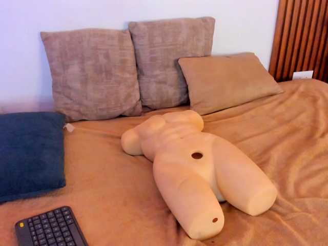 Lana-Starlett live cam on BongaCams