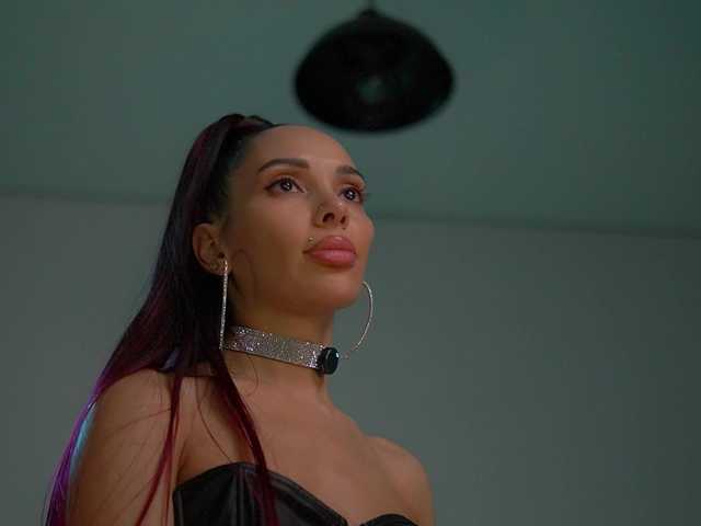 Live трансляция MilaMistressX - slutnetki.online