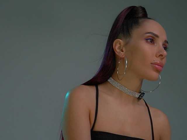 MilaMayy live cam