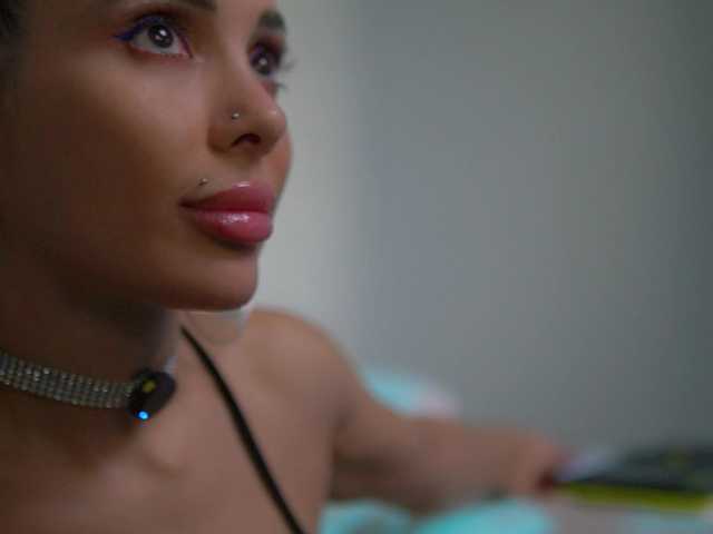 MilaMistress live cam