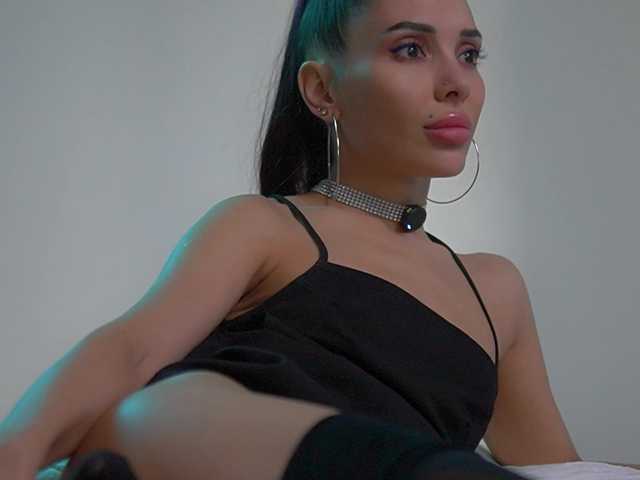 MilaMistress live cam
