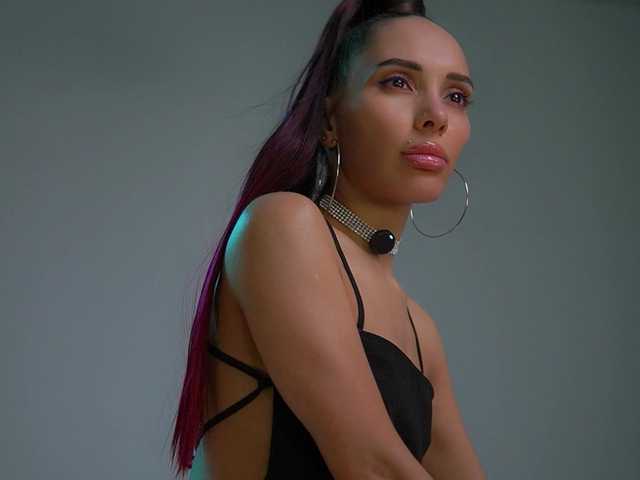 go to chat with MilaMistress
