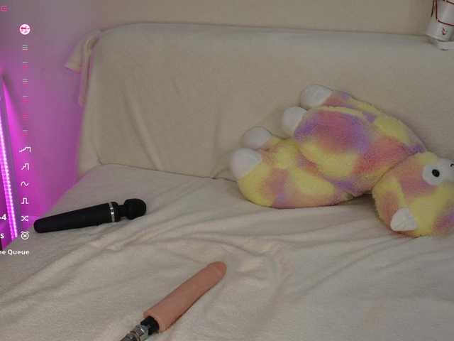 MilaMayy live cam on BongaCams