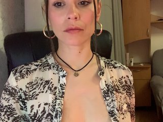 Amy-Lee Porn Show
