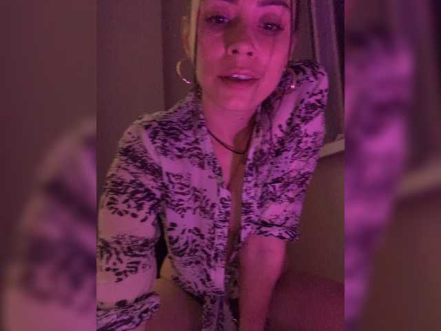 Amy-Lee live cam on BongaCams