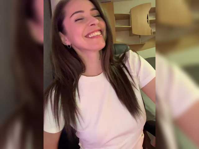 Amy-Lee's BongaCams show and profile