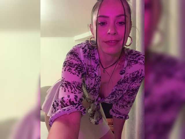 Amy-Lee live webcam show