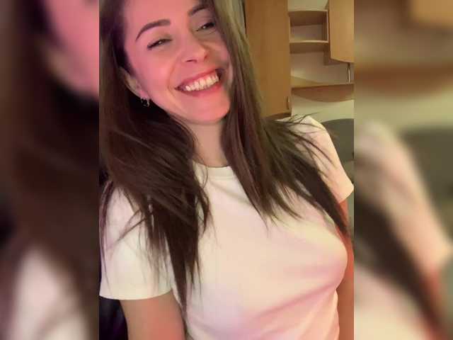 Amy-Lee's BongaCams show and profile